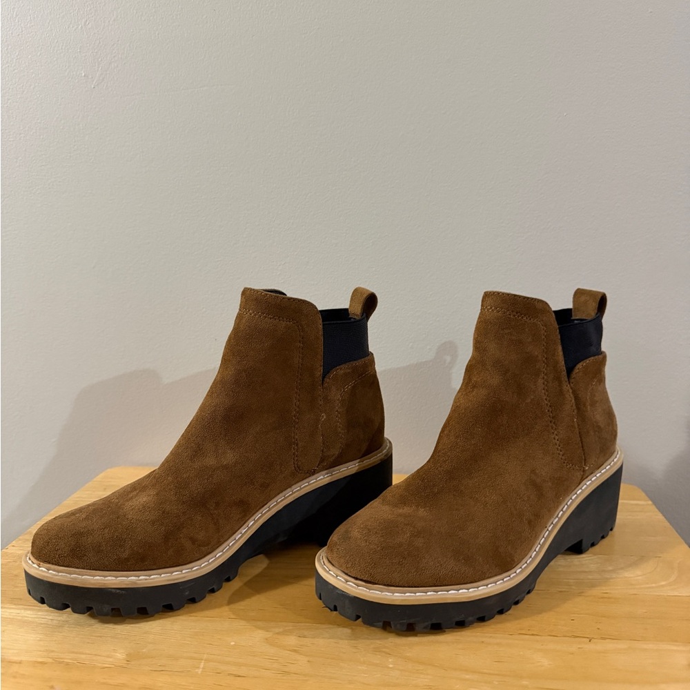 Dolce Vita Women’s Rielle Ankle Bootie Brown Suede Size 7